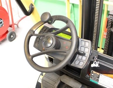 Cómo ver el contador de horas de una carretilla elevadora Hyster o Yale
